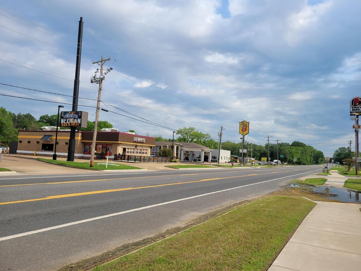Super 8 By Wyndham Arkadelphia Caddo Valley Area Exteriér fotografie