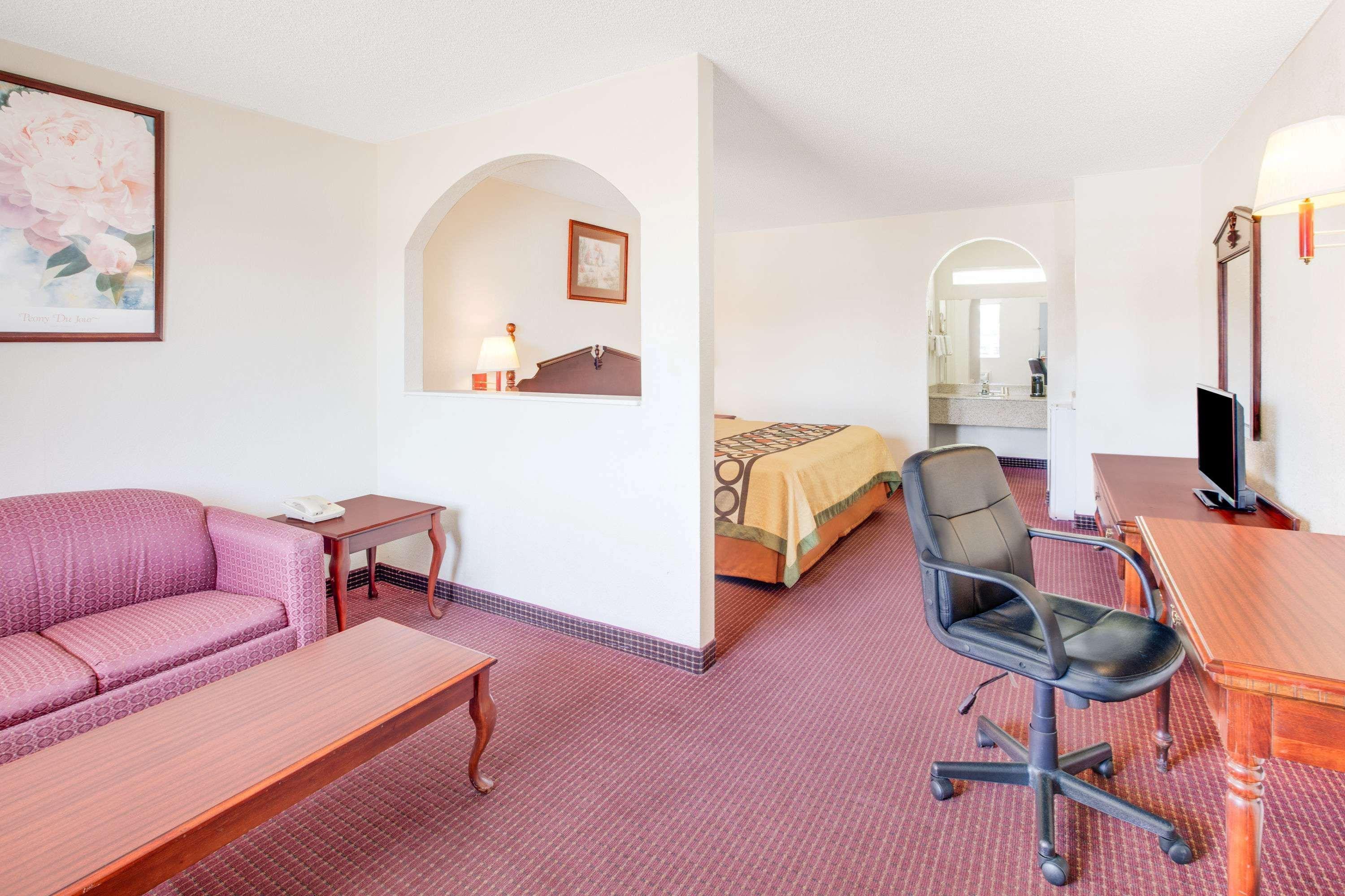 Super 8 By Wyndham Arkadelphia Caddo Valley Area Exteriér fotografie