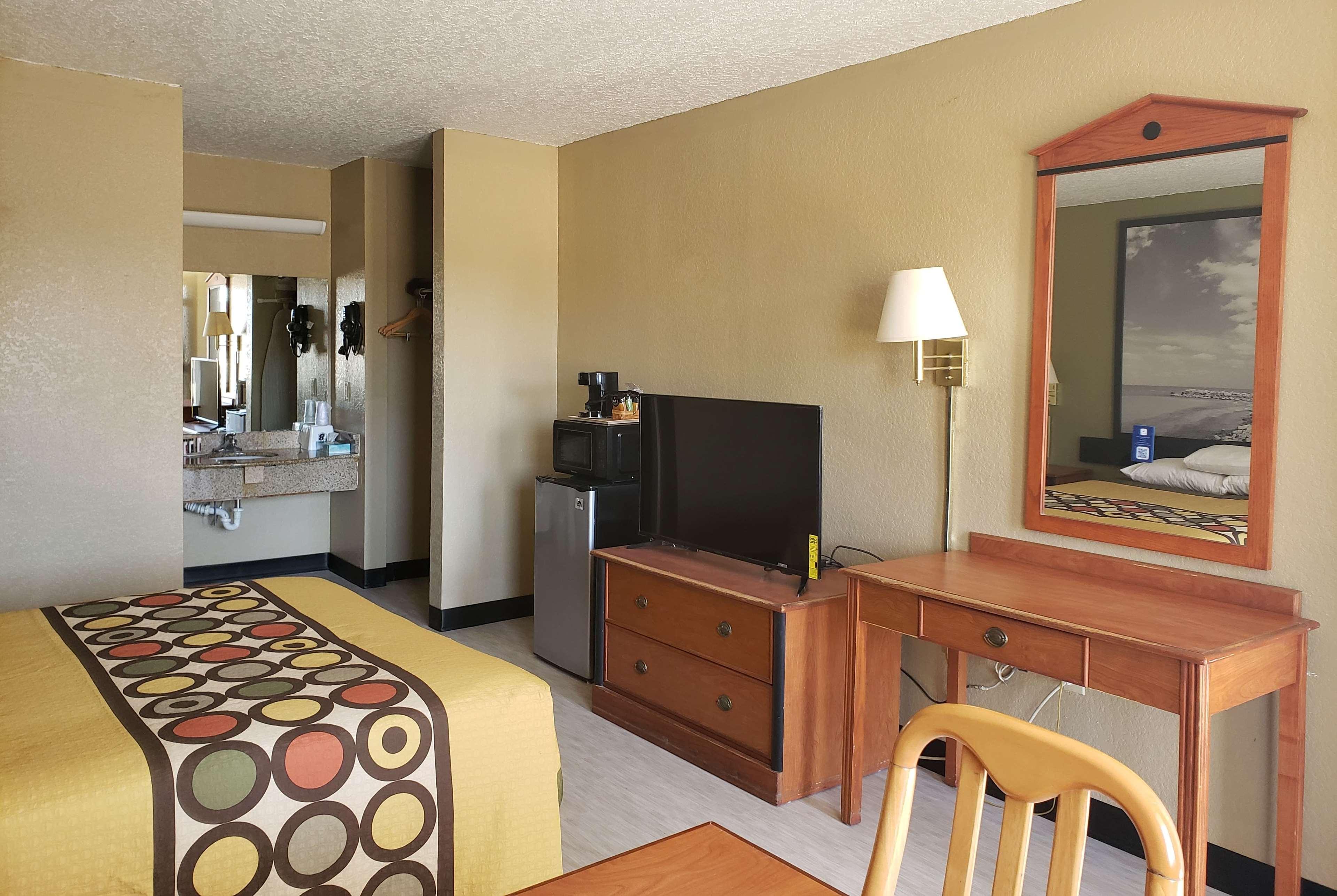 Super 8 By Wyndham Arkadelphia Caddo Valley Area Exteriér fotografie