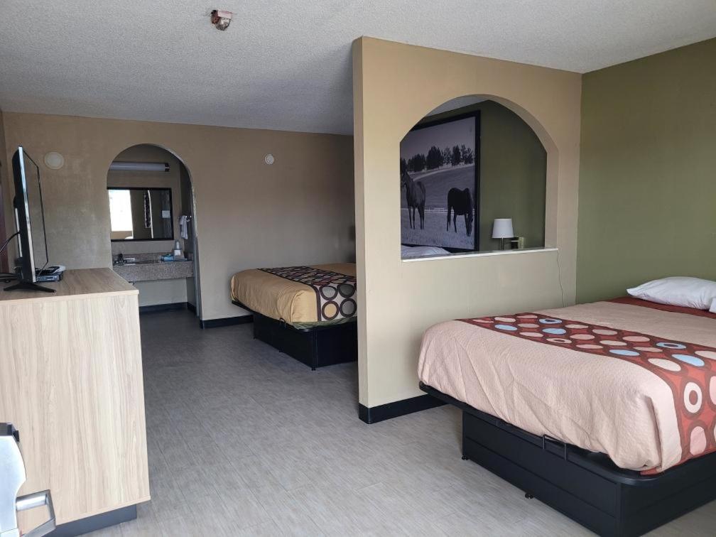Super 8 By Wyndham Arkadelphia Caddo Valley Area Exteriér fotografie