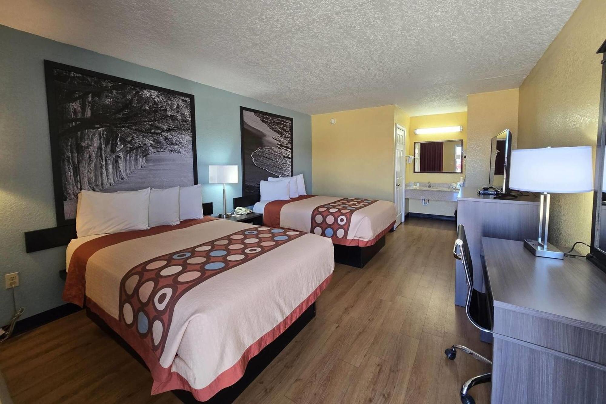 Super 8 By Wyndham Arkadelphia Caddo Valley Area Exteriér fotografie
